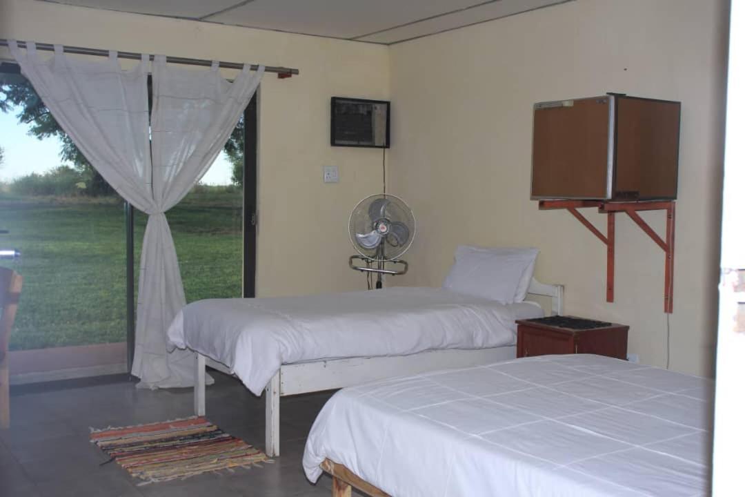 Bambi Lodge Grootfontein Bagian luar foto