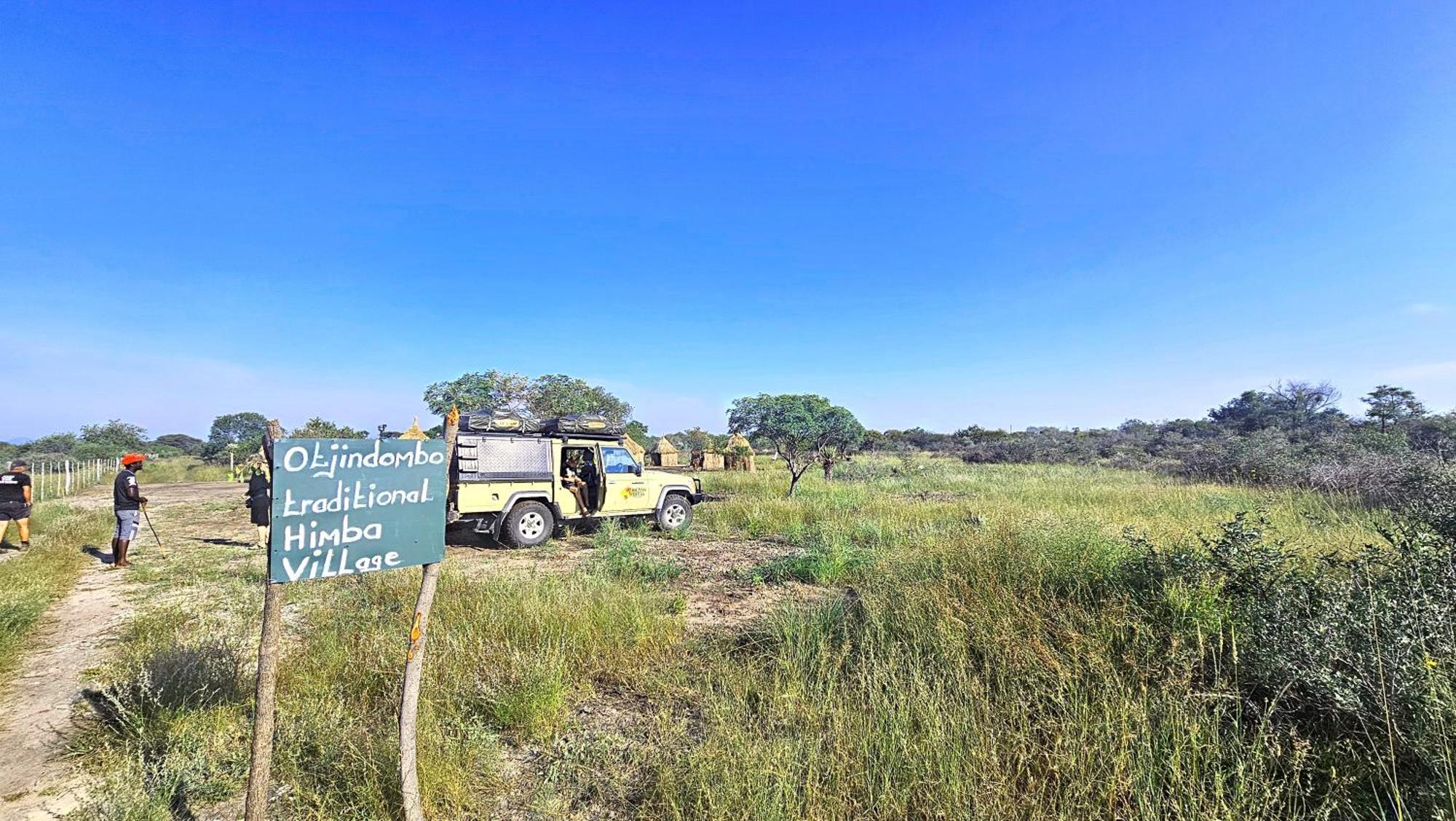 Bambi Lodge Grootfontein Bagian luar foto