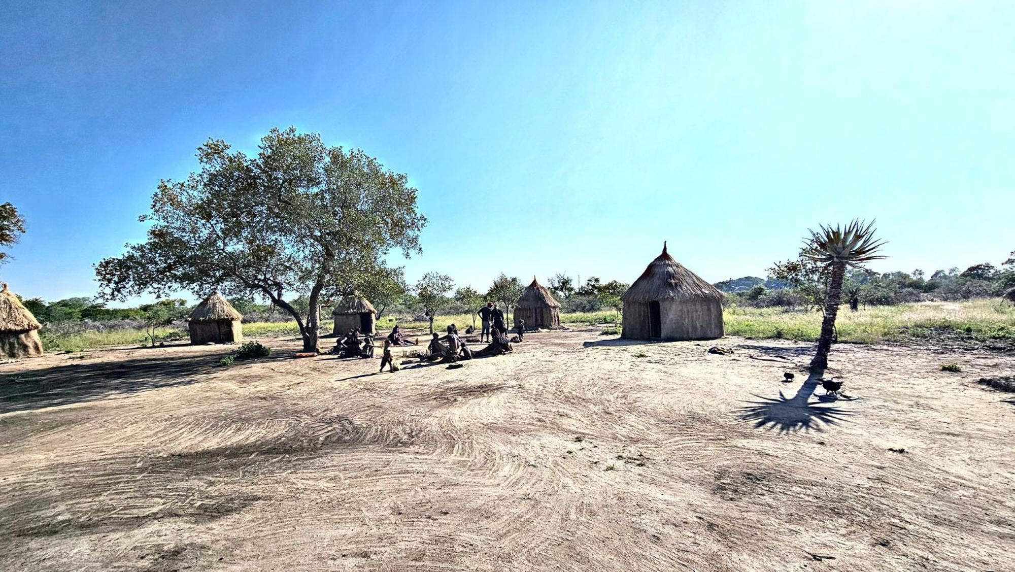 Bambi Lodge Grootfontein Bagian luar foto